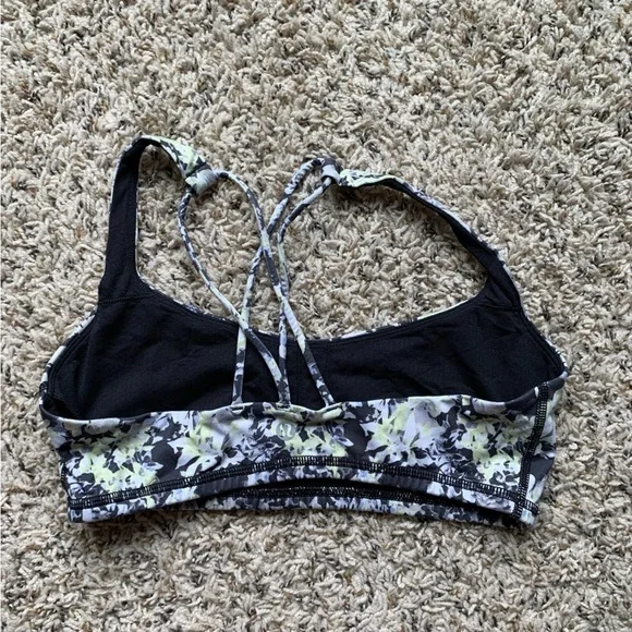 Lululemon Free to Zen Bra - Picture 2 of 4